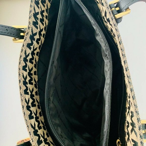 Michael Kors Monogram MK Medium Jet Set Khaki Tote - Picture 8 of 8